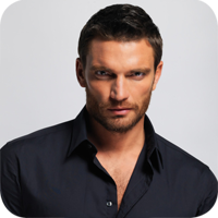 Julian Gil