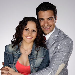 Que Pobres Tan Ricos: Zuria Vega y Jaime Camil